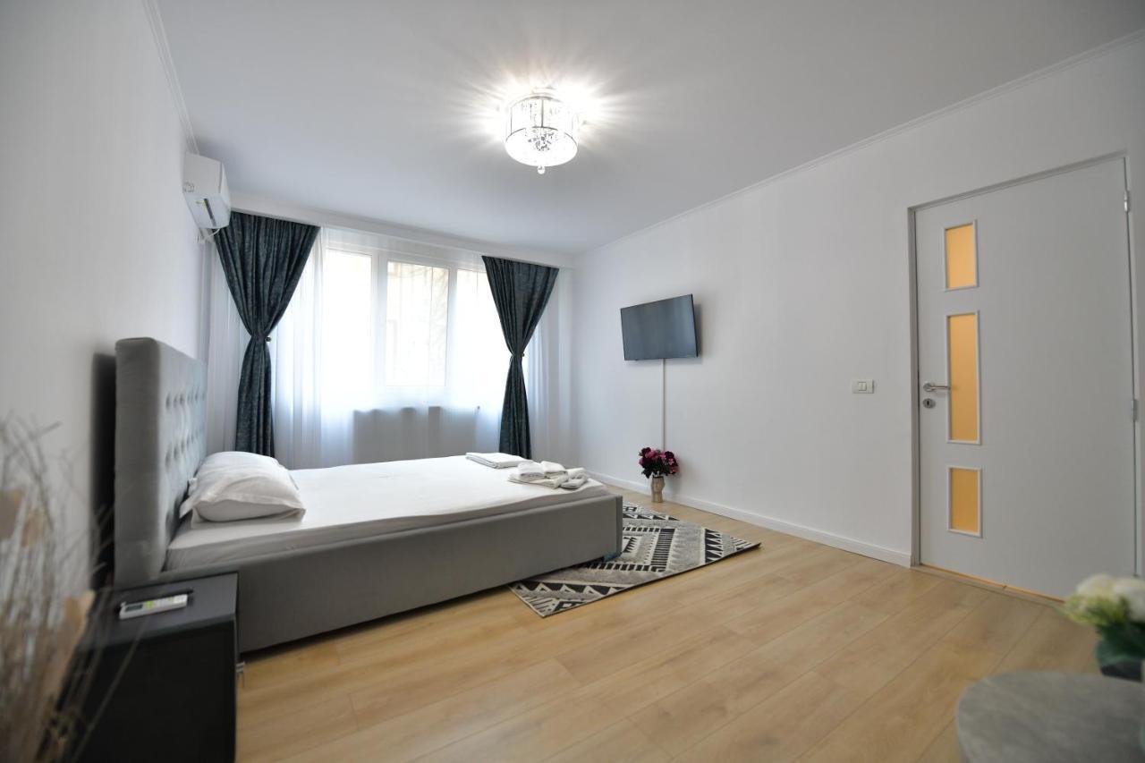 Luxury Studio / M Romancierilor Bukarest Kültér fotó